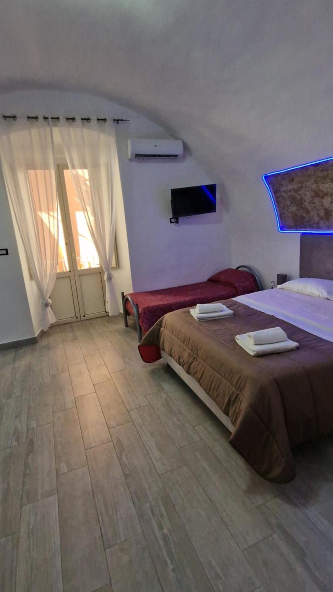 Appartamento Intero Casa Vacanze Espo Napoli Eksteriør billede